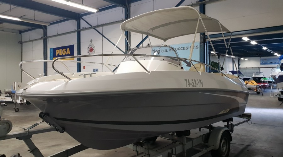 Prachtige Beneteau Flyer 550 Sundeck