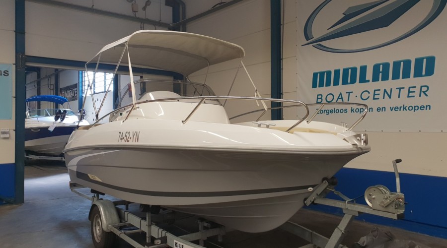 Prachtige Beneteau Flyer 550 Sundeck