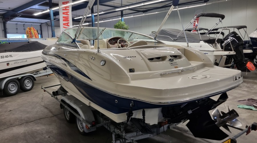 Prachtige Sea Ray 200 Sundeck op LPG en benzine