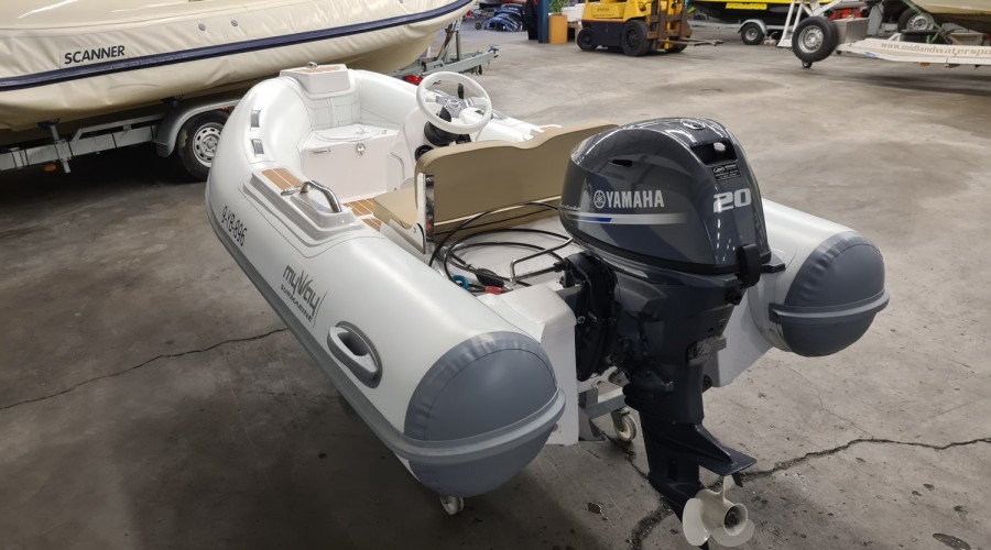 Sur Marine ST290 Luxury Tender met Yamaha F20GEPL