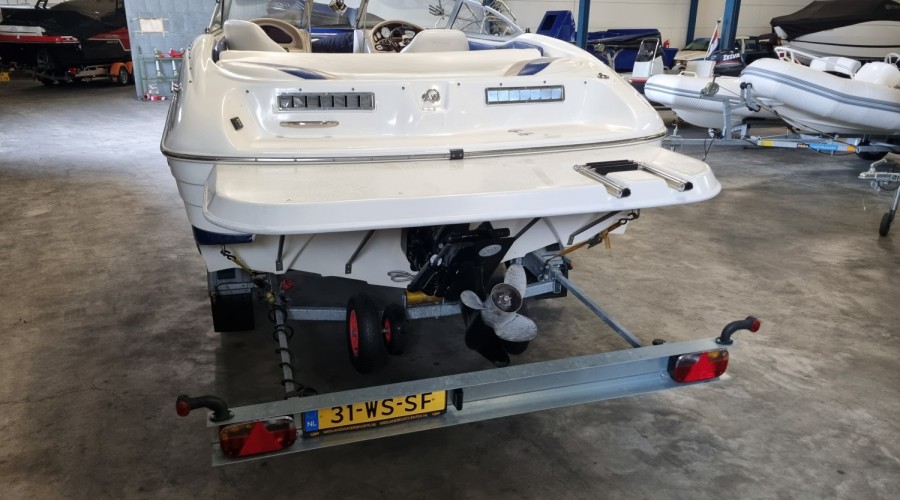 Mariah SX20 met ZGAN MerCruiser 350MAG MPI