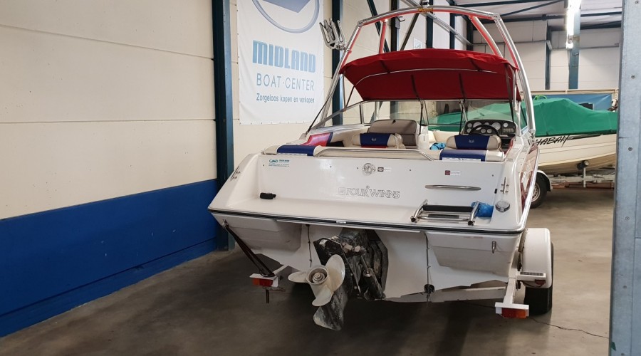 Hele nette Four Winns 190LS Bowrider